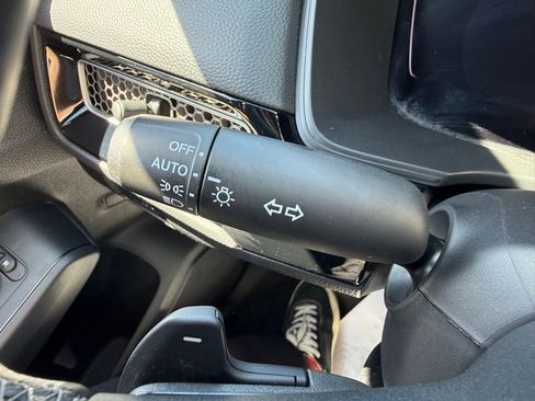 Used 2025 Honda Civic Sport image 21