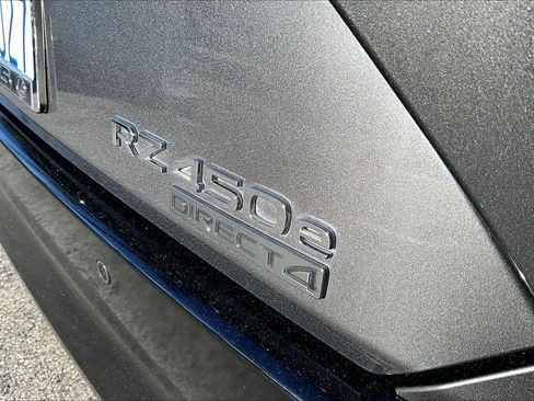 Used 2023 Lexus RZ 450e Premium image 9