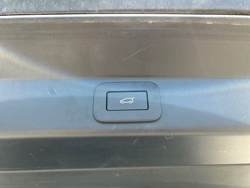 Used 2024 Land Rover Range Rover Sport Dynamic SE image 18