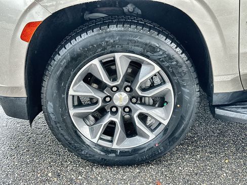 Used 2021 Chevrolet Tahoe LT RWD image 13