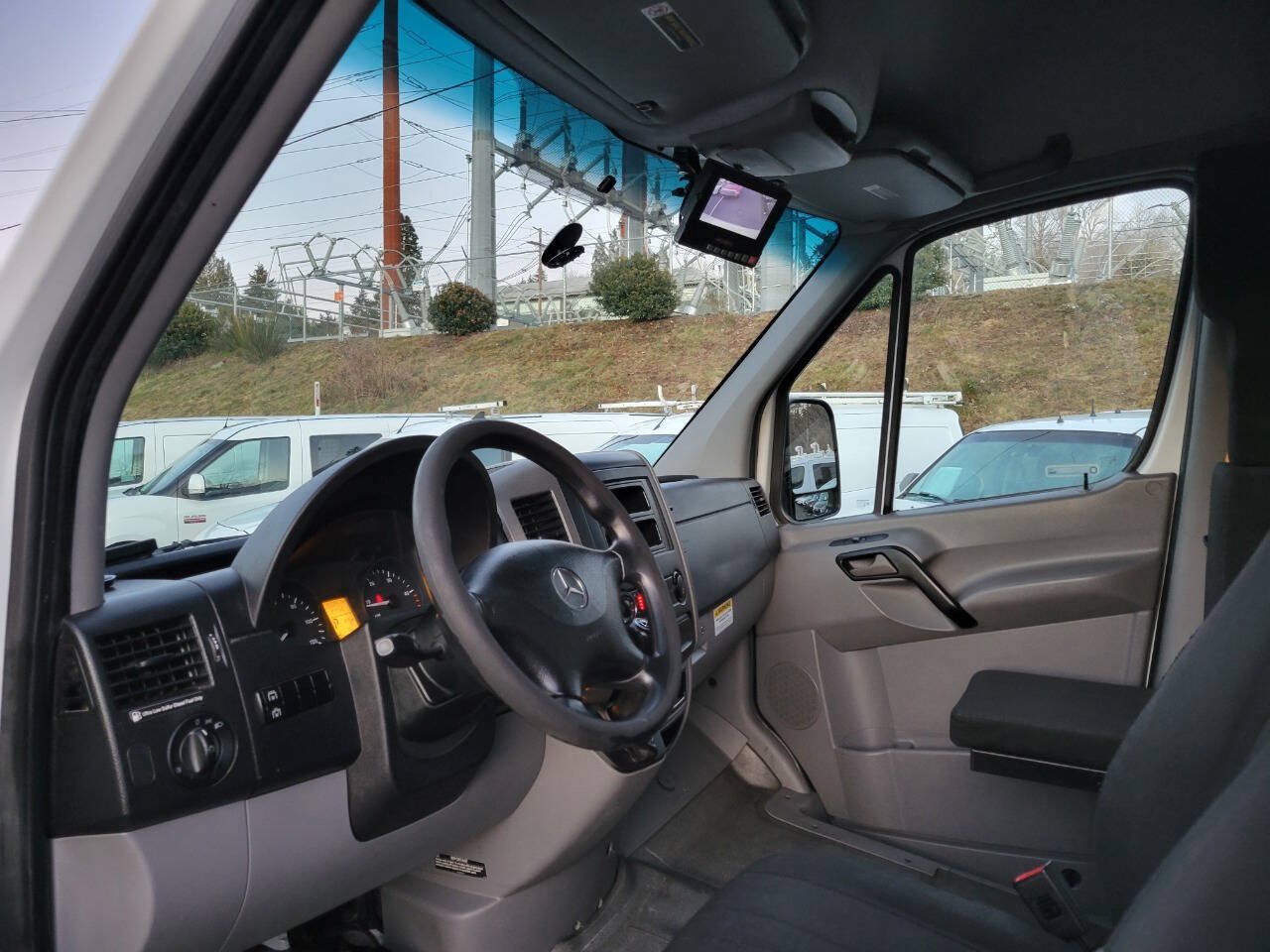 Used 2016 Mercedes-Benz Sprinter 2500 image 11