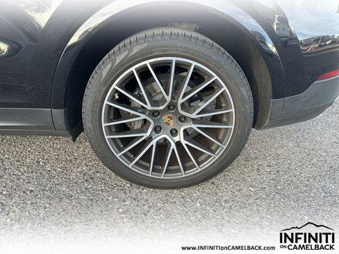 Used 2019 Porsche Cayenne S image 9