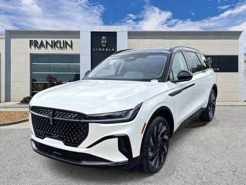 New 2026 Lincoln Nautilus Reserve AWD/4WD image 3