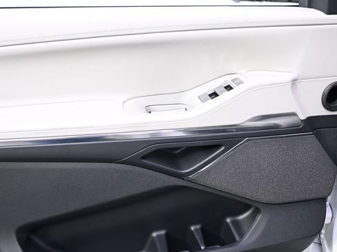 New 2026 Lincoln Navigator Reserve AWD/4WD image 22