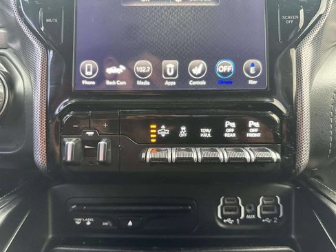 Used 2019 RAM 1500 Limited image 31