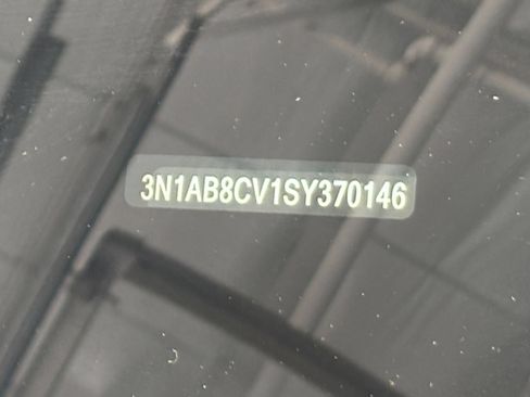 Used 2025 Nissan Sentra SV FWD image 23