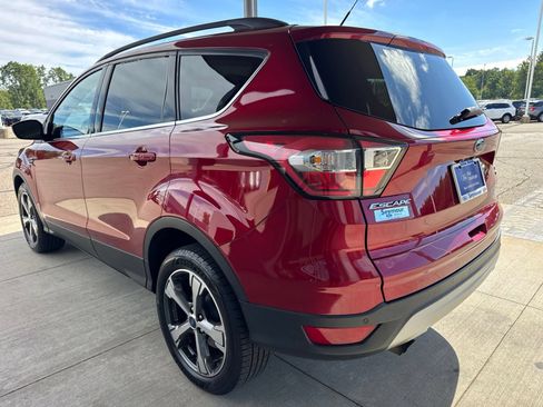 Certified 2017 Ford Escape SE w/ SE Leather Comfort Package AWD/4WD image 5