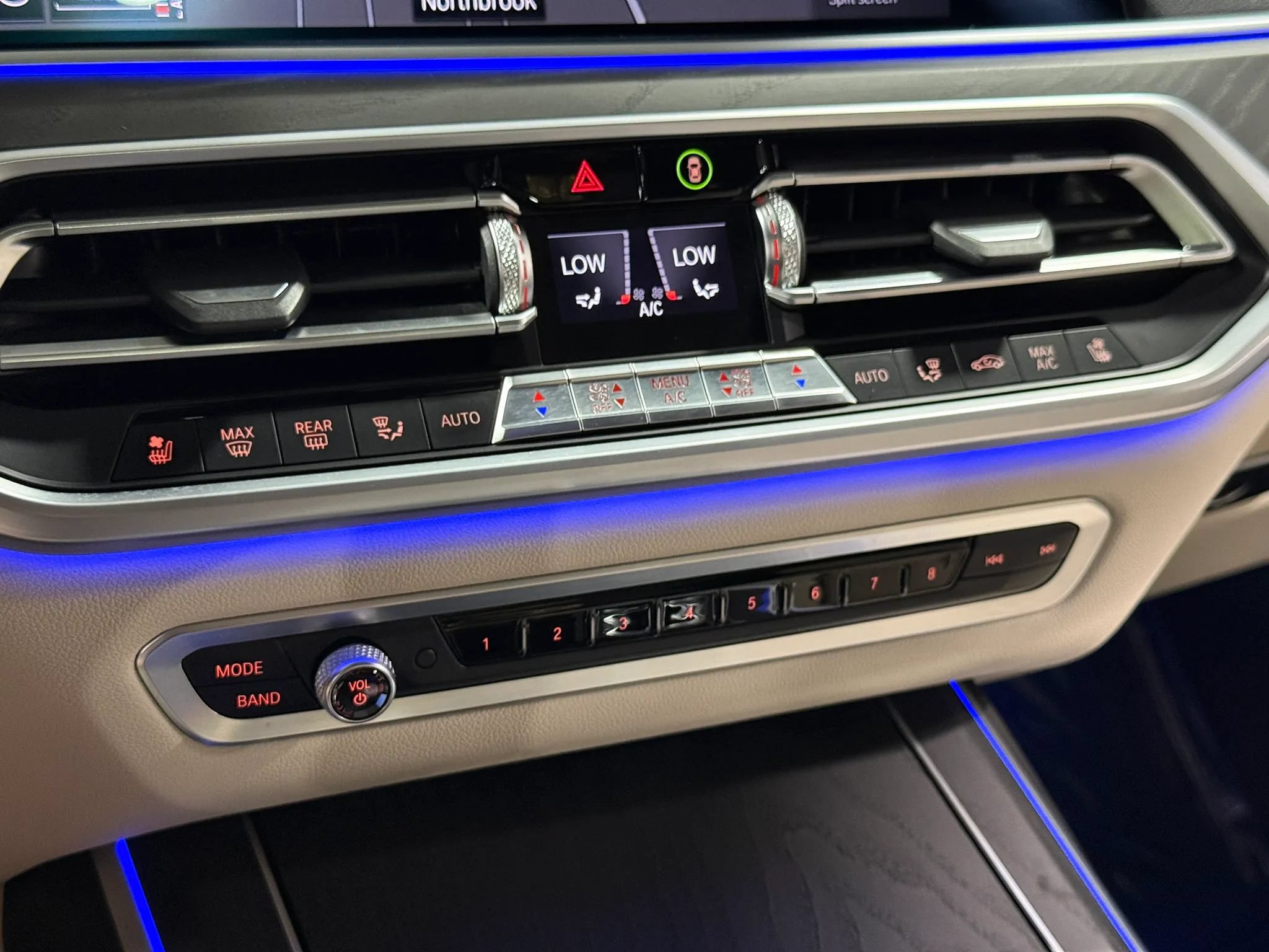 Used 2020 BMW X7 M50i w/ Executive Package AWD/4WD image 39