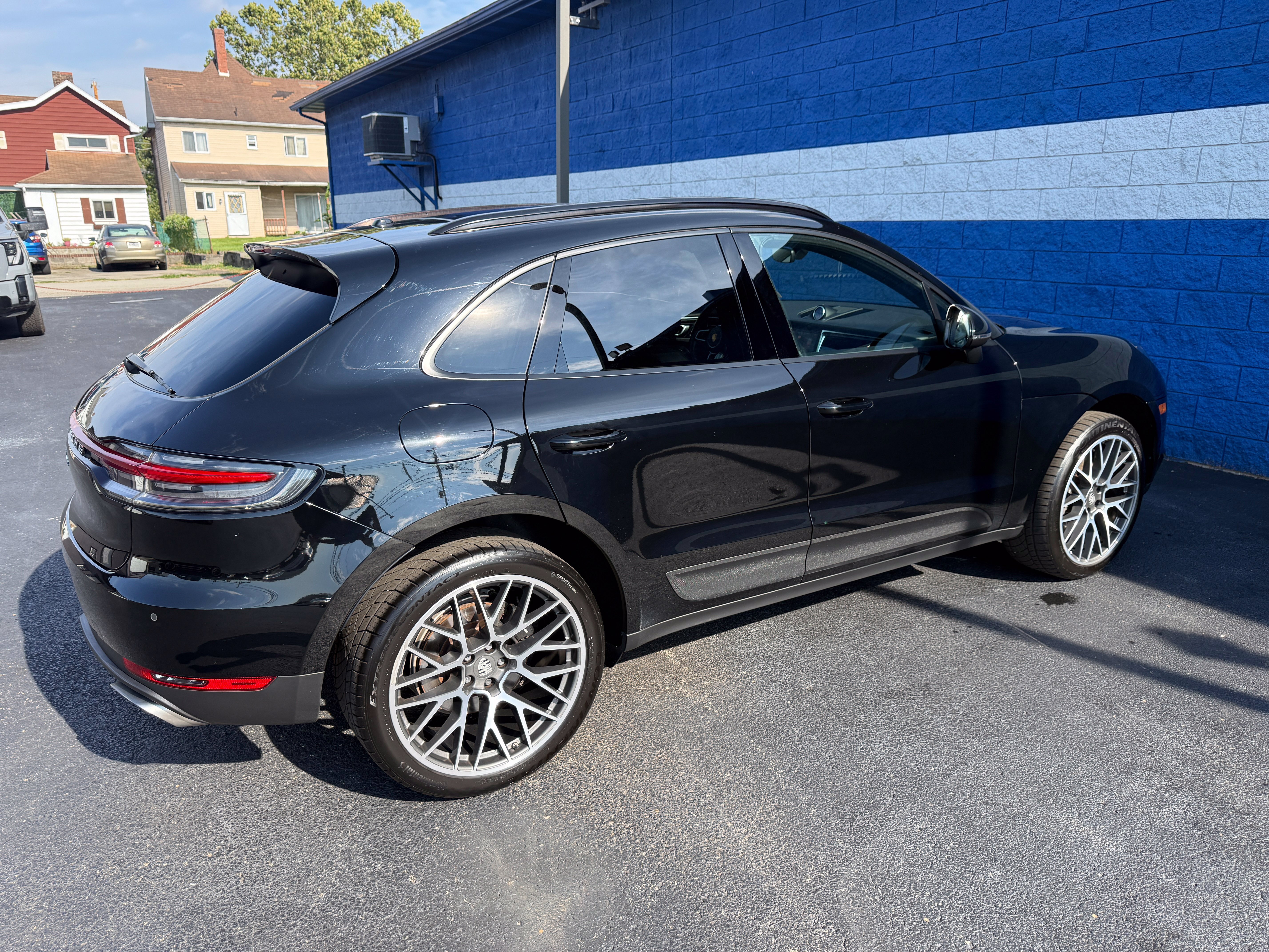 Used 2020 Porsche Macan AWD/4WD image 21