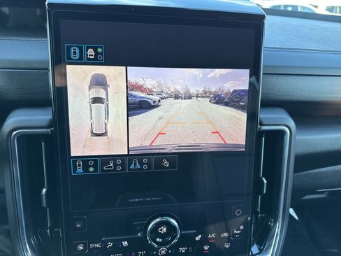 Used 2025 GMC Yukon XL Denali image 19