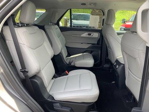 New 2026 Ford Explorer Active w/ Active Comfort Package AWD/4WD image 13