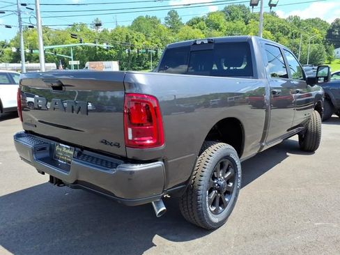 New 2026 RAM 2500 Big Horn AWD/4WD image 3