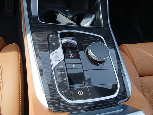 Used 2024 BMW X5 sDrive40i w/ M Sport Package image 14