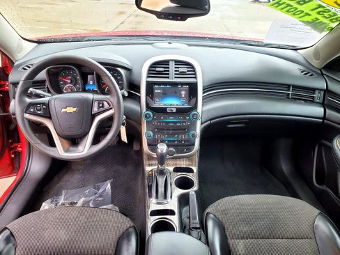 Used 2014 Chevrolet Malibu LT image 13
