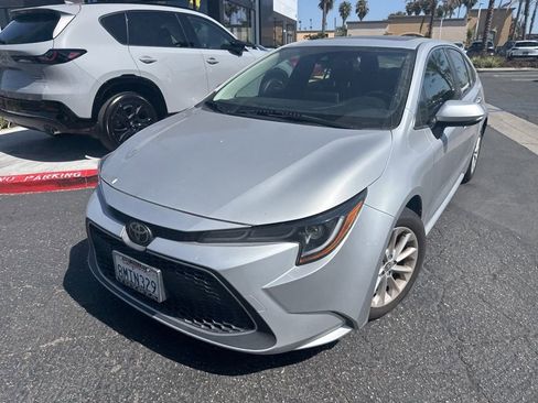 Used 2020 Toyota Corolla XLE w/ Carpet Mat Package (TMS) FWD image 30