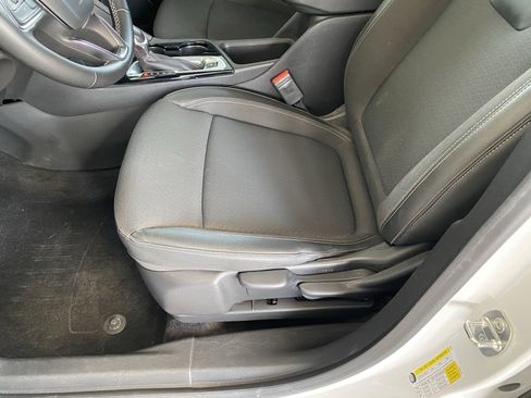 Used 2024 Buick Encore GX Preferred FWD image 25