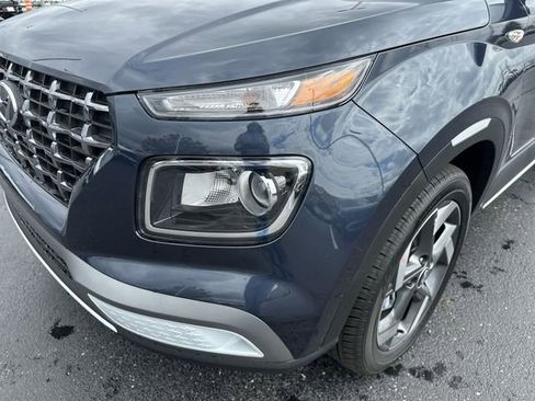 New 2026 Hyundai Venue SEL FWD image 42