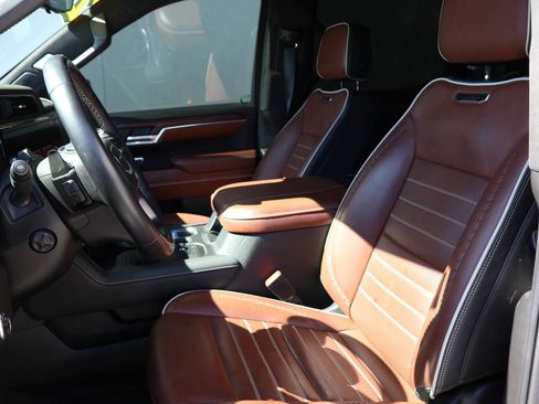 Used 2024 GMC Sierra 1500 Denali Ultimate AWD/4WD image 10