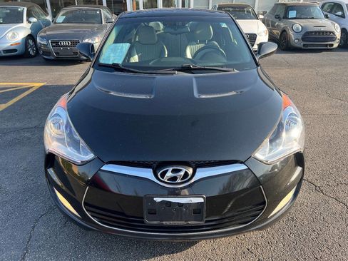 Used 2013 Hyundai Veloster w/ Style Pkg FWD image 5
