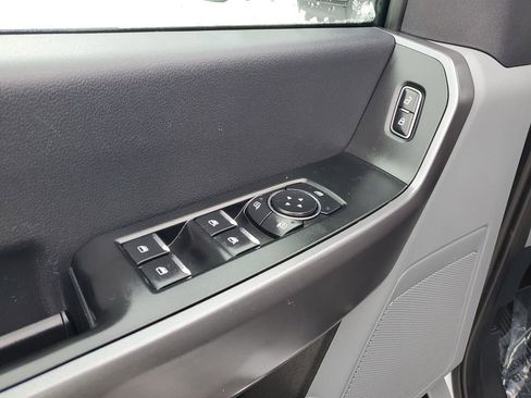 Used 2025 Ford F250 XLT image 12