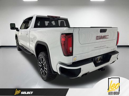 Used 2024 GMC Sierra 1500 AT4 w/ Technology Package AWD/4WD image 10