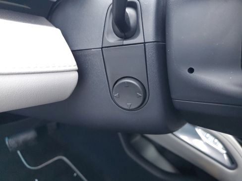 New 2025 Lincoln Nautilus Premier image 14