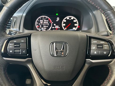 Certified 2025 Honda Ridgeline Black Edition image 22