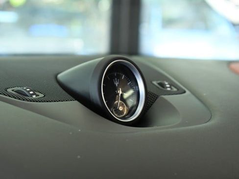 Used 2023 Maserati Levante GT AWD/4WD image 38