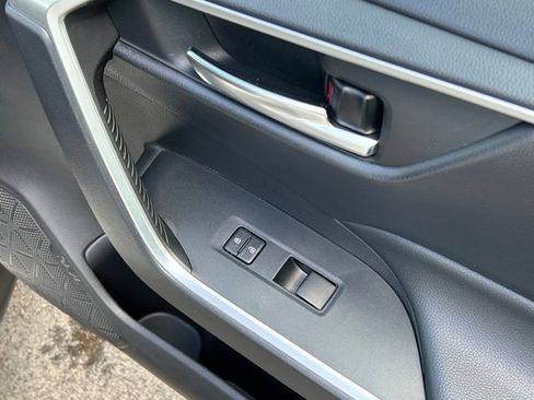 Used 2019 Toyota RAV4 XLE w/ Convenience Package AWD/4WD image 23