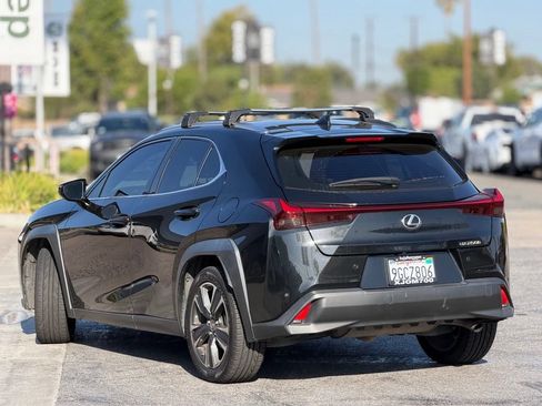 Used 2023 Lexus UX 250h FWD w/ Accessory Package (Z2) image 2