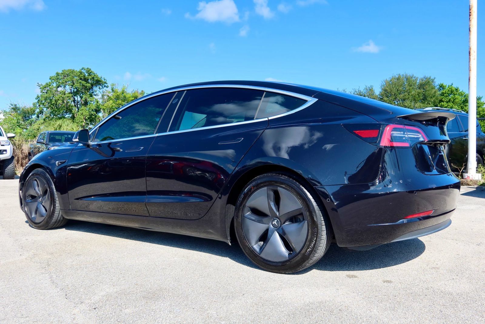 Used 2018 Tesla Model 3 Long Range AWD/4WD image 4
