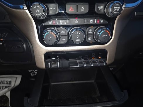 Used 2019 RAM 2500 Laramie image 13