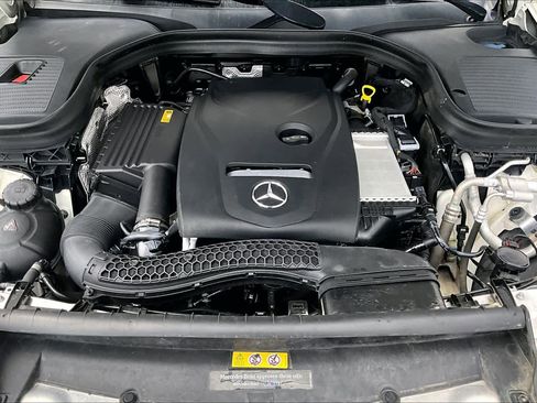 Used 2018 Mercedes-Benz GLC 300 image 32