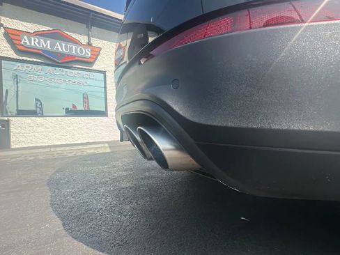 Used 2019 Porsche Cayenne S image 48