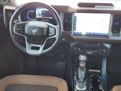 Used 2022 Ford Bronco Outer Banks AWD/4WD image 31
