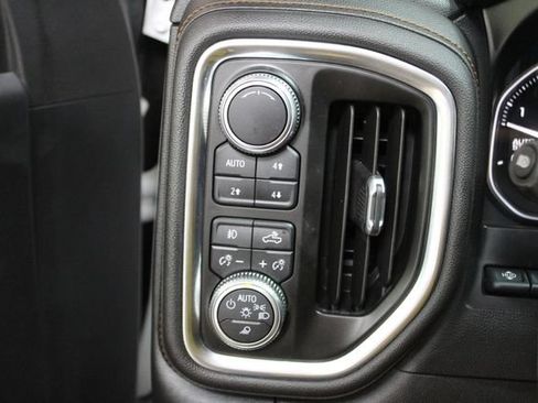Used 2019 GMC Sierra 1500 AT4 w/ Technology Package AWD/4WD image 16
