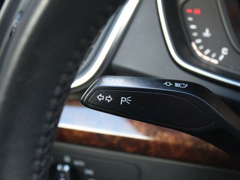 Used 2018 Audi Q5 2.0T Premium Plus w/ Premium Plus Package image 29