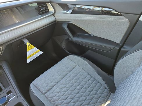 New 2026 Volkswagen Tiguan S image 21