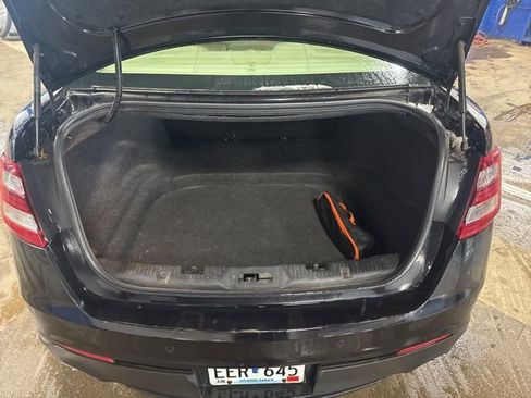 Used 2019 Ford Taurus Limited FWD image 16