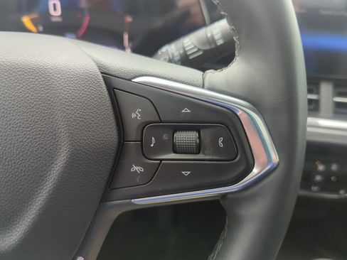 Certified 2025 Chevrolet Trax ACTIV w/ Sunroof Package FWD image 28