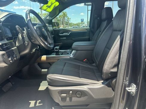 Used 2023 Chevrolet Silverado 1500 High Country w/ Technology Package AWD/4WD image 19