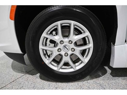 Used 2022 Chrysler Pacifica Touring-L FWD image 12