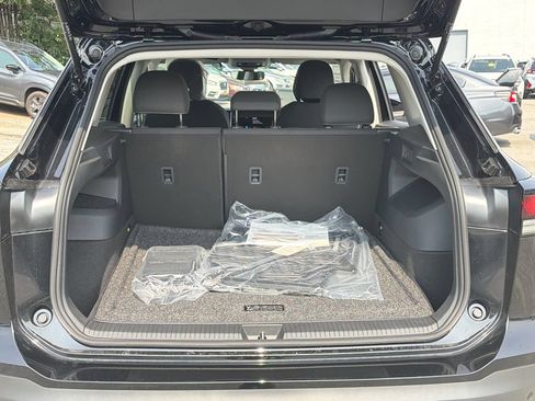 New 2026 Volkswagen Tiguan S FWD image 11