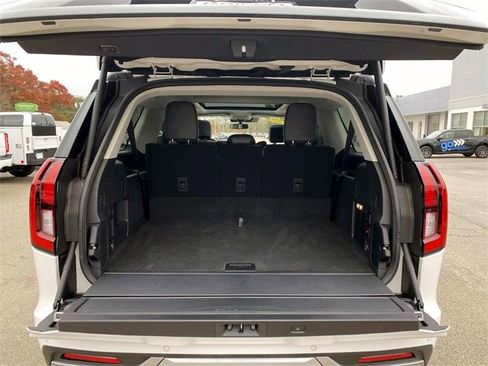 Used 2025 Ford Expedition Max Platinum w/ Driver's Package image 6