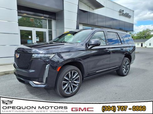 Used 2024 Cadillac Escalade Sport Platinum w/ Heavy-Duty Trailer Package image 3