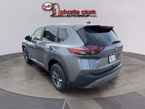 Used 2023 Nissan Rogue S image 4