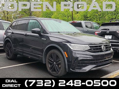 Used 2022 Volkswagen Tiguan SE R-Line AWD/4WD image 1