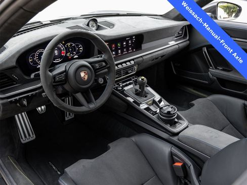 Used 2025 Porsche 911 GT3 image 4
