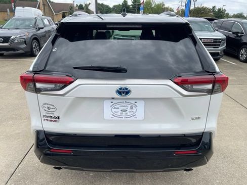 Used 2024 Toyota RAV4 XSE AWD/4WD image 6