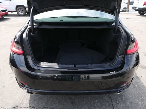 Used 2024 BMW 330i xDrive Sedan AWD/4WD image 23